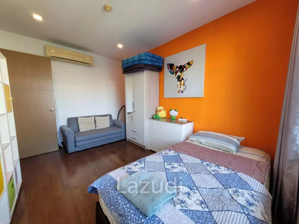 THE SEACRAZE : 2 Bed Pool View Condo