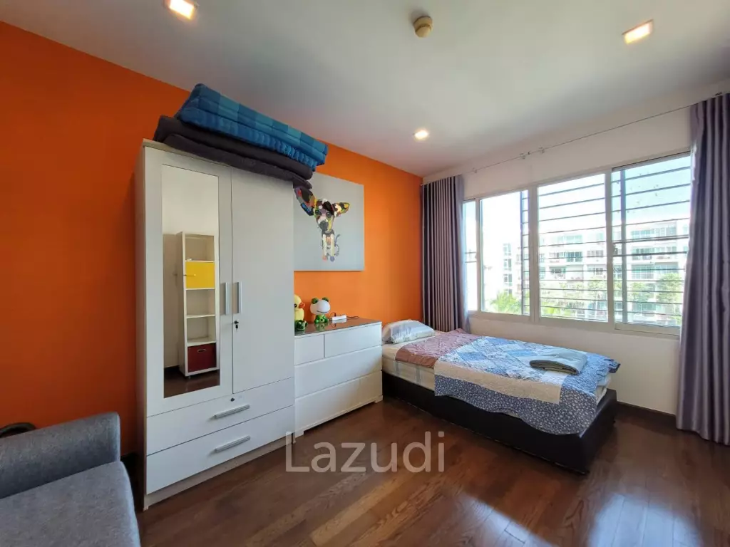 THE SEACRAZE : 2 Bed Pool View Condo