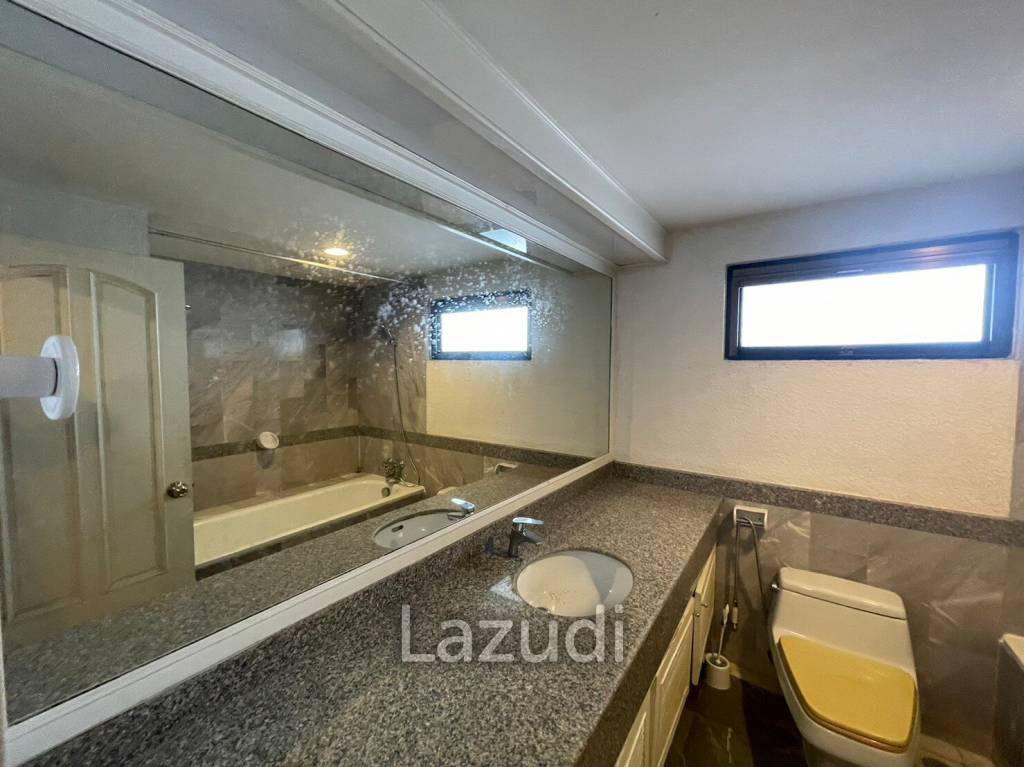 2 Bedrooms 3 Bathrooms 140 SQ.M. Condo For Rent
