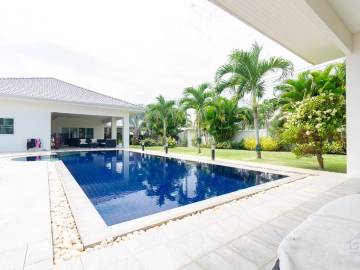THE LEES 3 : luxury pool villa