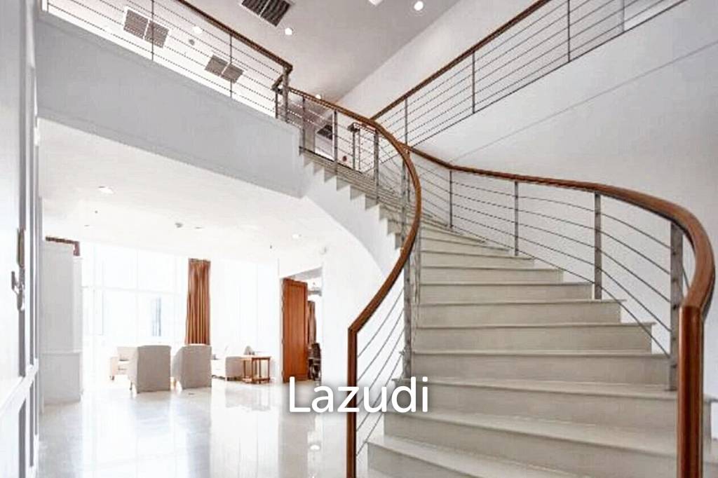 4 Bed 450 Sqm at The Grand Sethiwan