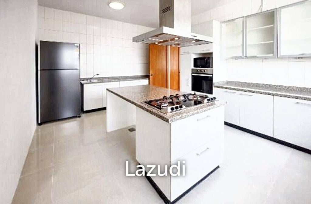 4 Bed 450 Sqm at The Grand Sethiwan