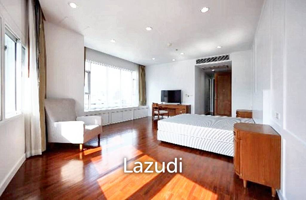 4 Bed 450 Sqm at The Grand Sethiwan