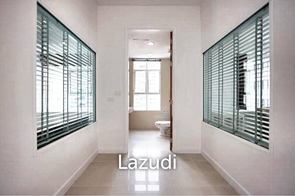 4 Bed 450 Sqm at The Grand Sethiwan