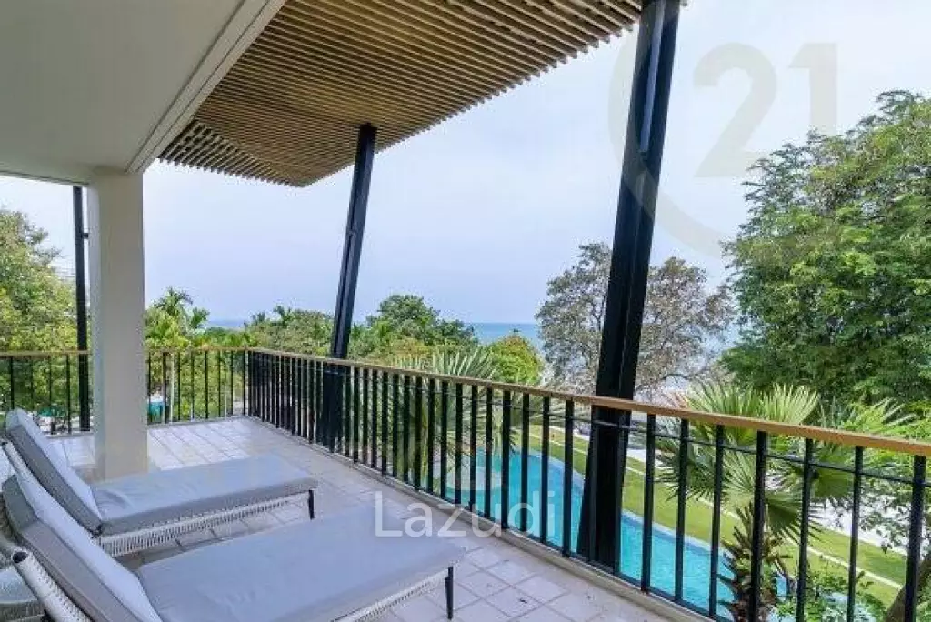 Luxury 3 Bed Beachfront Condo