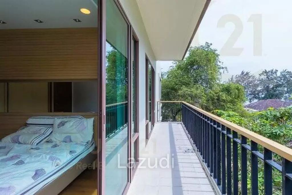 Luxury 3 Bed Beachfront Condo
