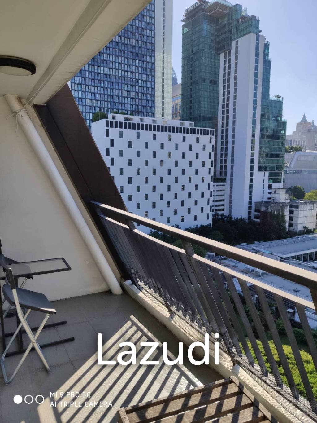 1 Bed 1 Bath 80 SQ.M. Renova Residence Chidlom