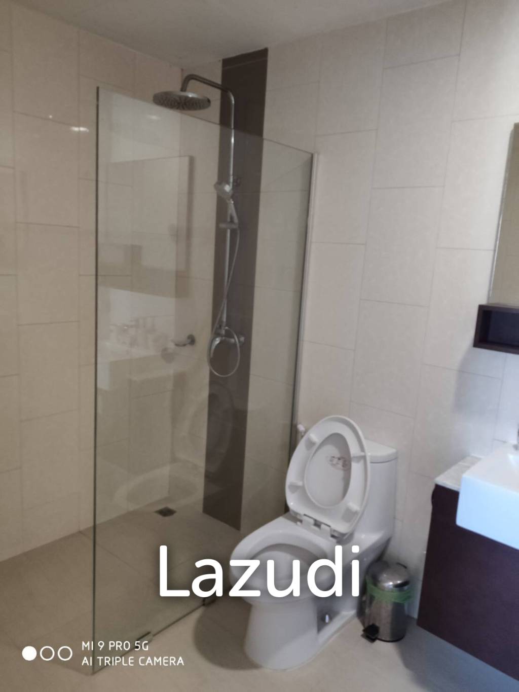 1 Bed 1 Bath 80 SQ.M. Renova Residence Chidlom