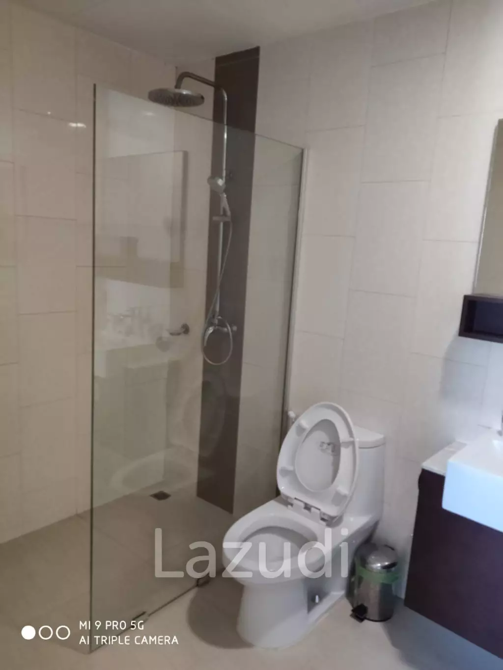 1 Bed 1 Bath 80 SQ.M. Renova Residence Chidlom