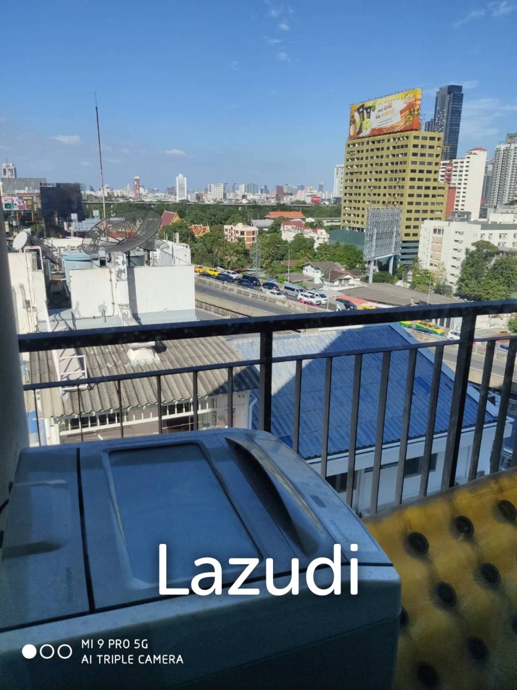 1 Bed 1 Bath 80 SQ.M. Renova Residence Chidlom