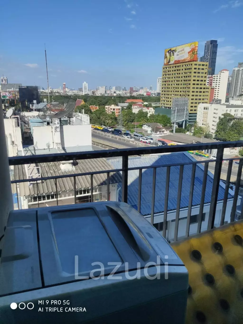 1 Bed 1 Bath 80 SQ.M. Renova Residence Chidlom