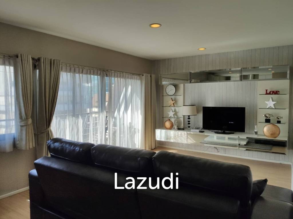 1 Bed 1 Bath 80 SQ.M. Renova Residence Chidlom