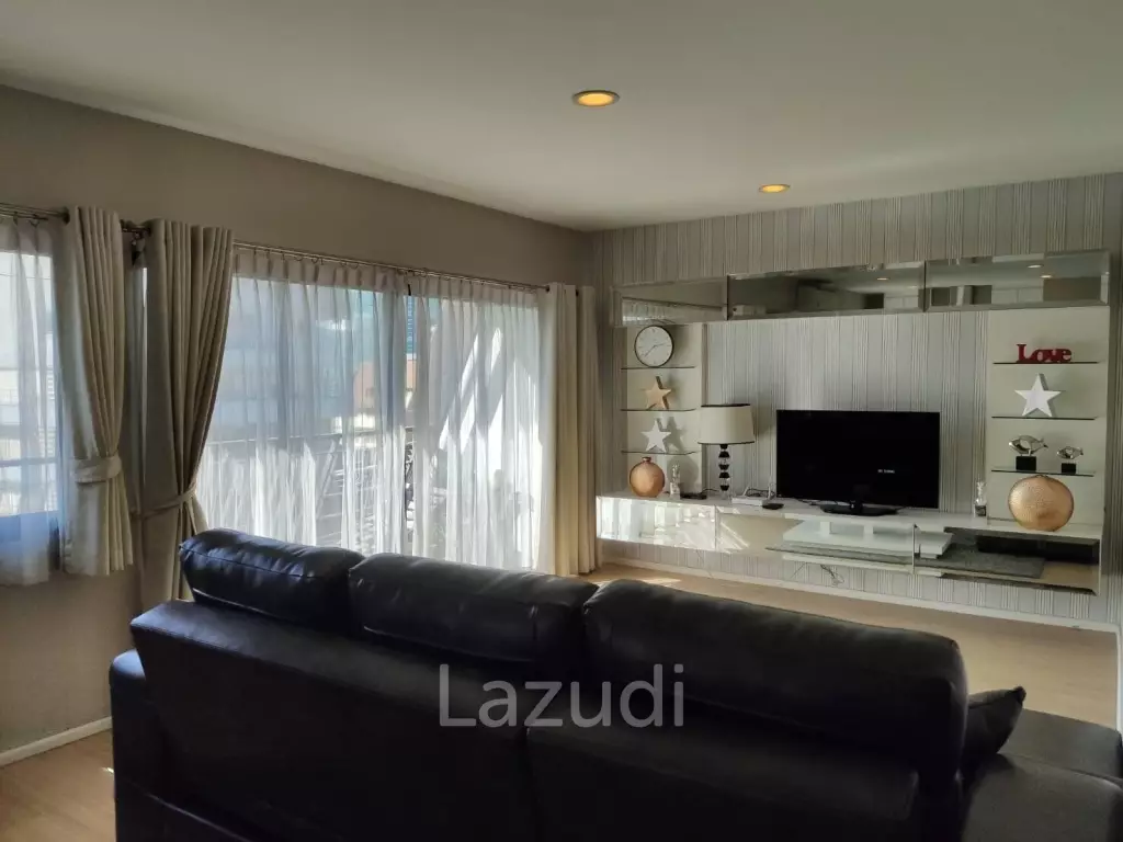 1 Bed 1 Bath 80 SQ.M. Renova Residence Chidlom