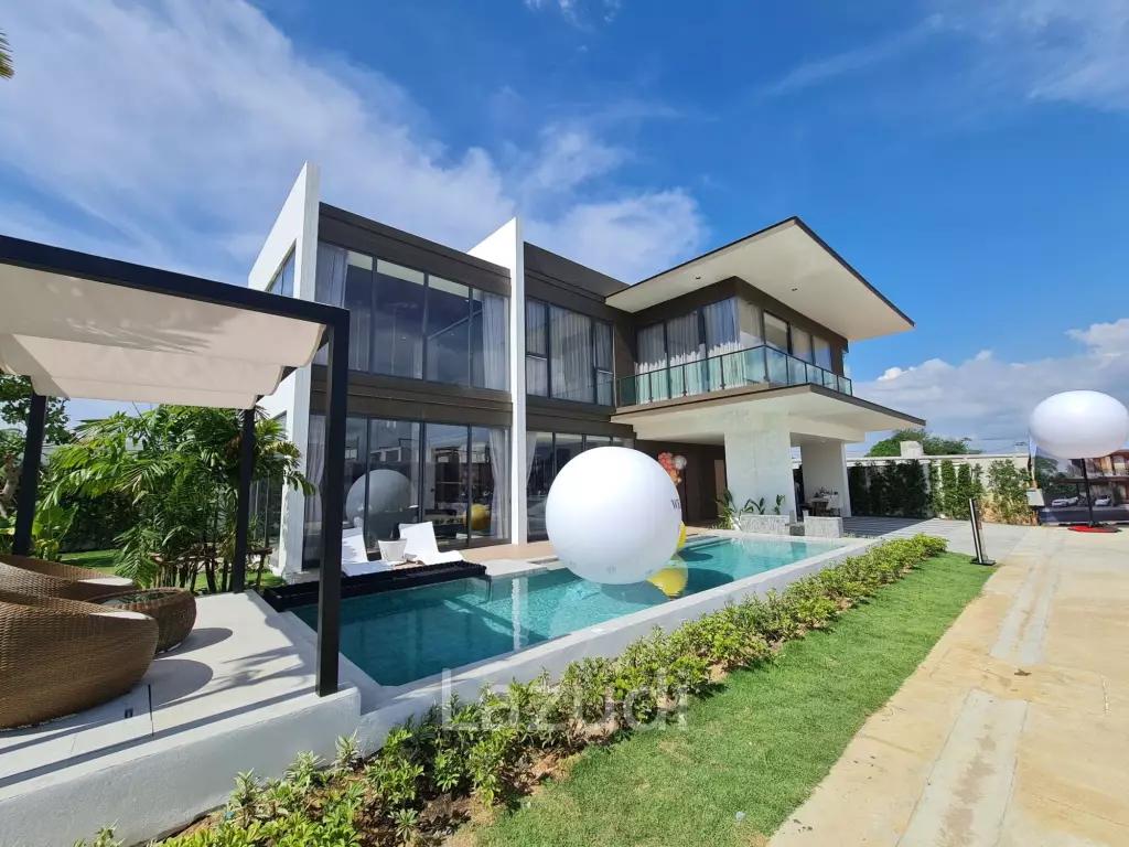 4 Bed 375.75 SQ.M Highbury Hill Pool Villas Pattaya