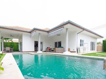 MALI RESIDENCE : Great Value 3 Bed Pool Villa