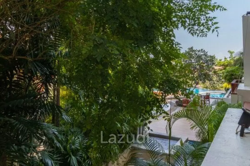 Spacious 1 Bed Condo