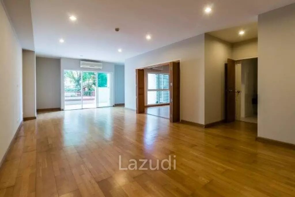 Spacious 1 Bed Condo