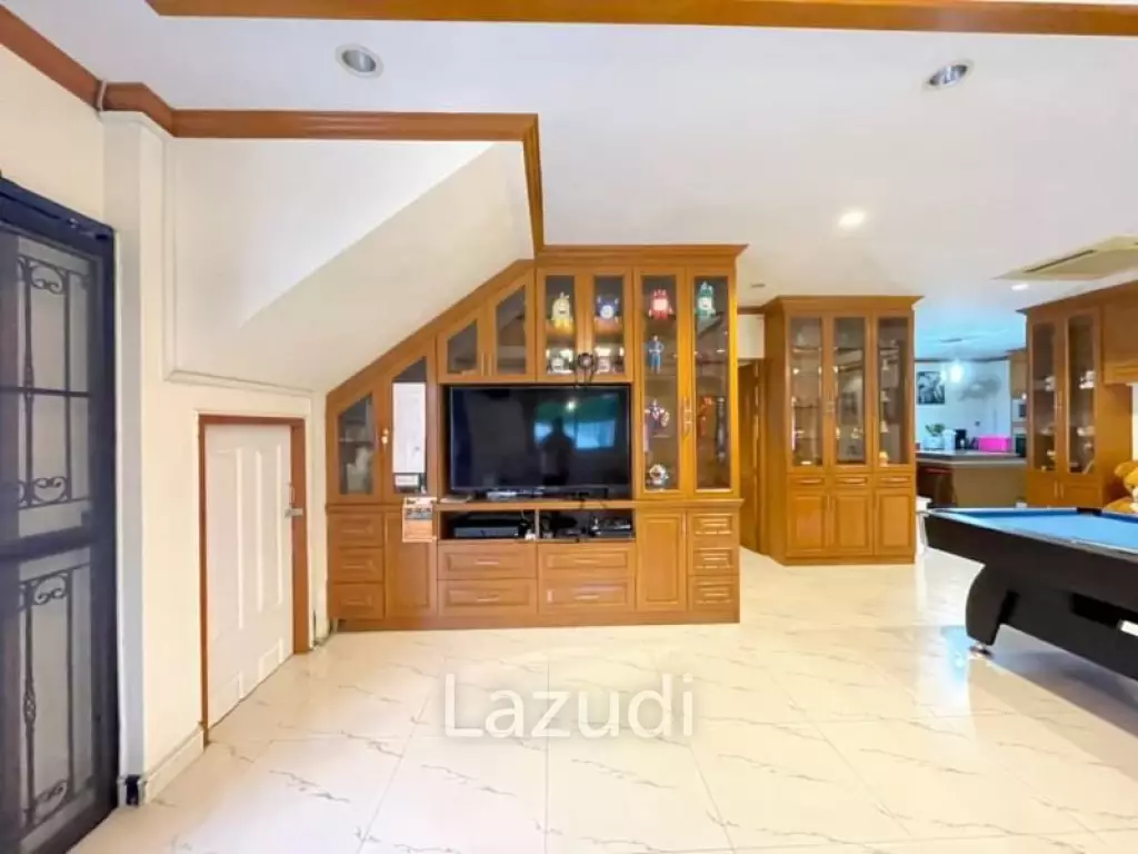 Pool Villa for Sale Near Jomtien Beach