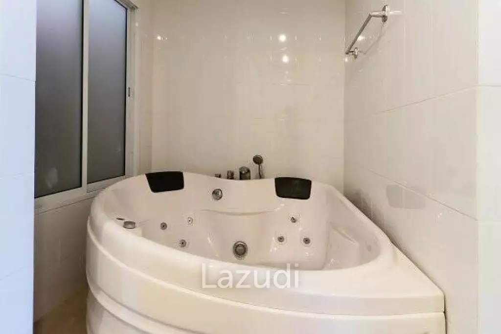 Mountain View 1 Bed Condo