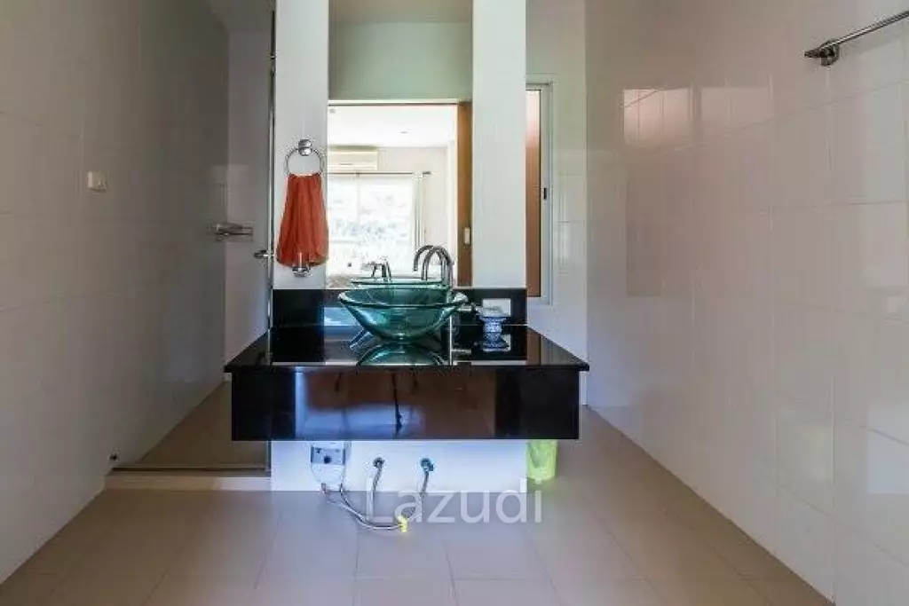 Mountain View 1 Bed Condo