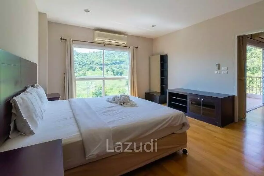 Mountain View 1 Bed Condo