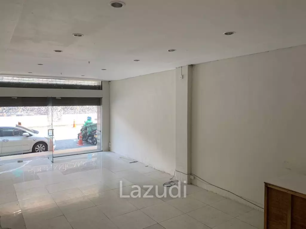 Retail Space On Top Location in PATPONG.