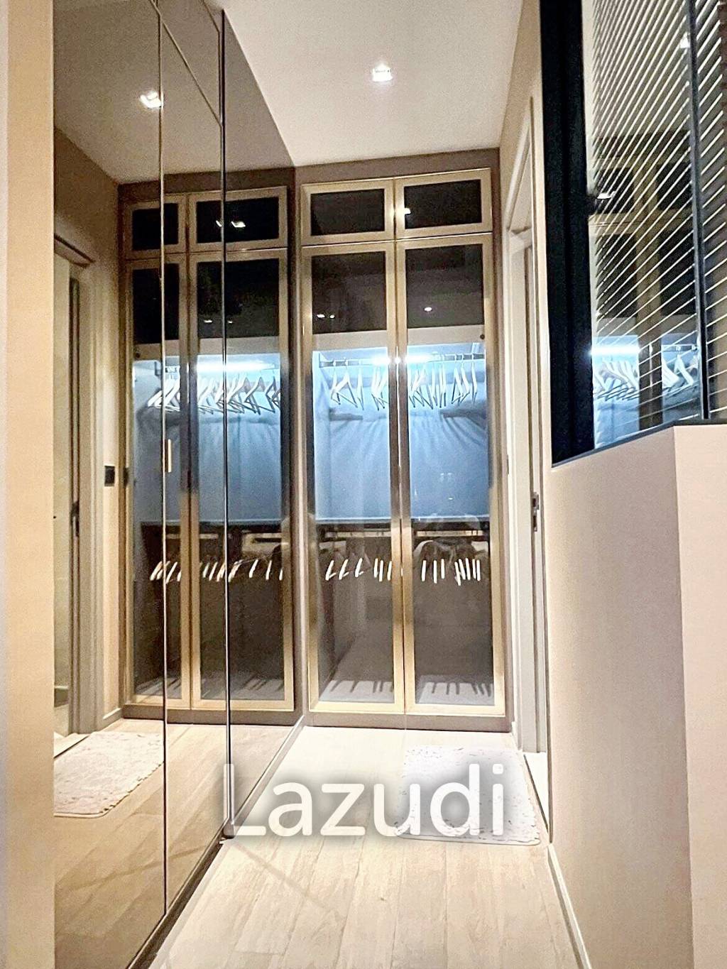 1 Bedroom 1 Bathroom 35 SQ.M Ashton Silom