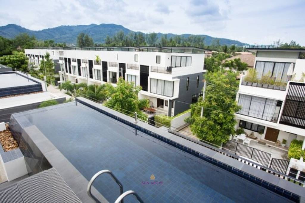 Completed 4 Bedroom Villa with swimming pool Roof top (In Laguna Complex)
