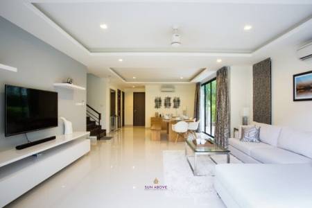 Completed 4 Bedroom Villa with swimming pool Roof top (In Laguna Complex)