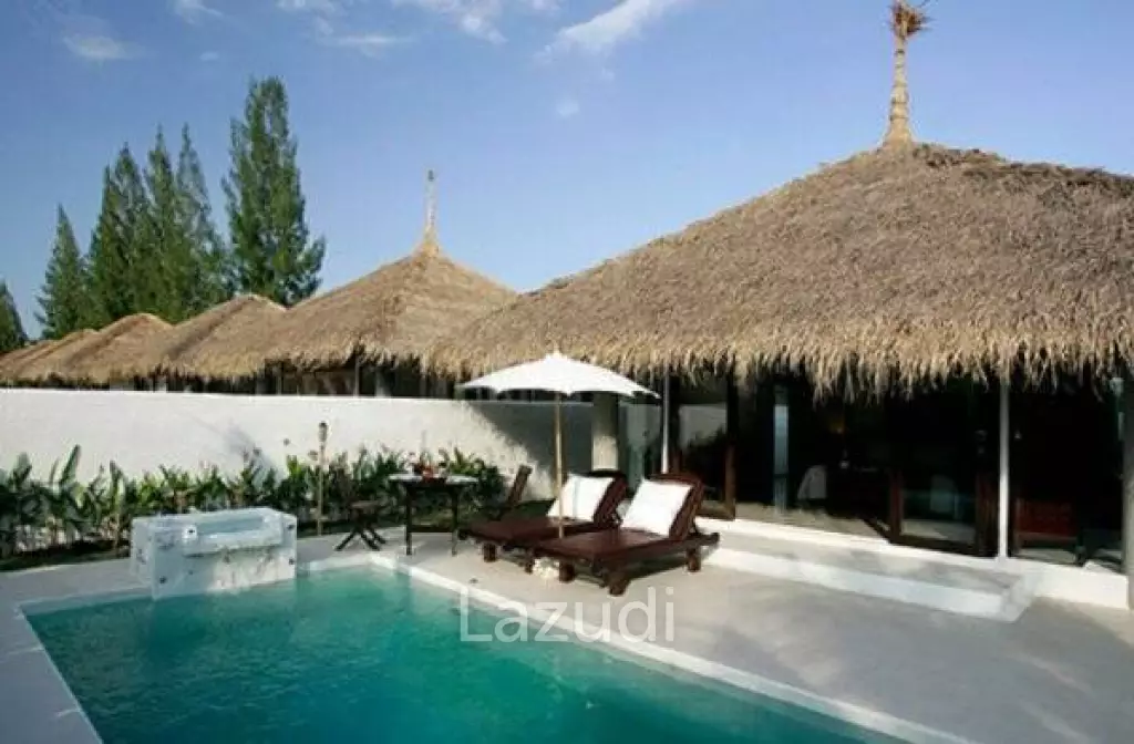 DHEVAN DARA: Garden Pool Villa