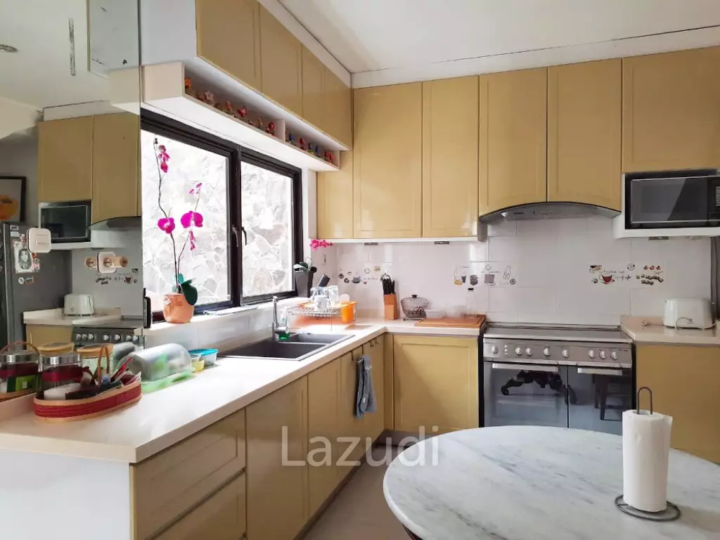 Dijual Exclusive Townhouse Dekat Bintaro Plaza, Mall Bintaro Exchange, Stasiun Pondok Ranji, RS Mitra keluarga Bintaro