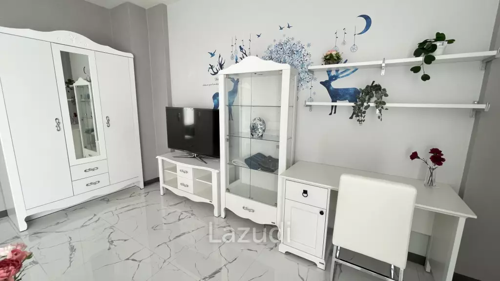 4 Bed 6 Bath 402 SQ.M Home Office at Hallmark Elegant