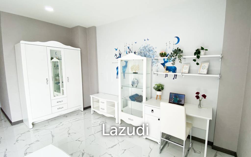 4 Bed 6 Bath 402 SQ.M Home Office at Hallmark Elegant