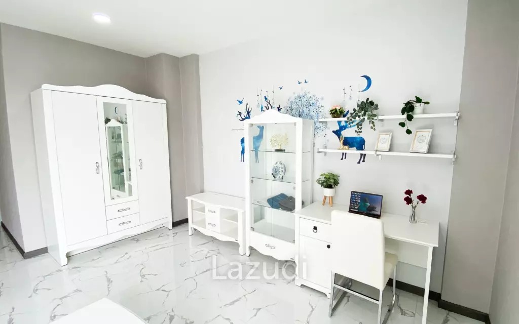 4 Bed 6 Bath 402 SQ.M Home Office at Hallmark Elegant