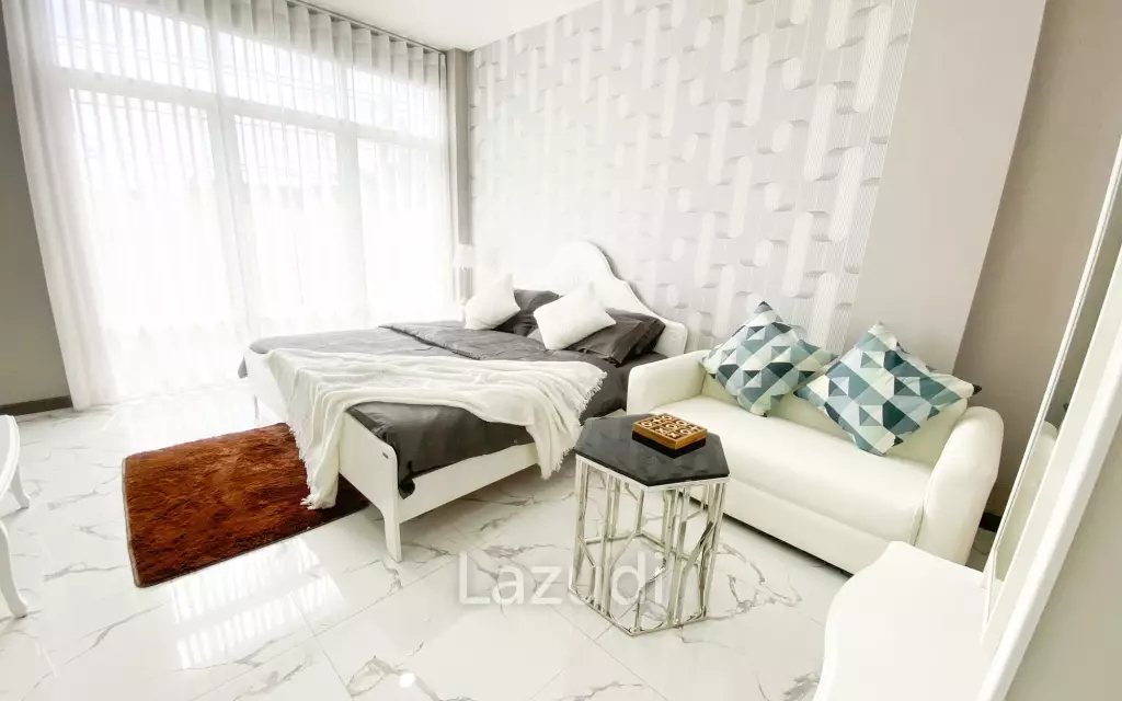 4 Bed 6 Bath 402 SQ.M Home Office at Hallmark Elegant