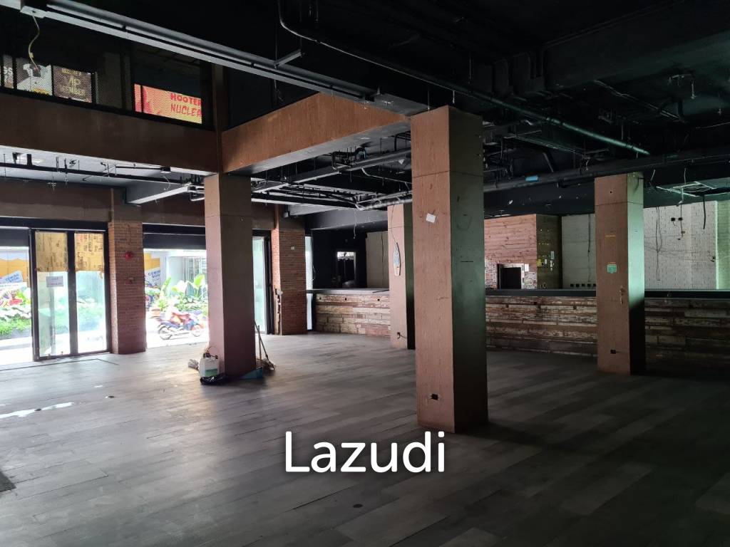 Corner 2 Story Retail Space On Top Location In at BTS SALA DEANG