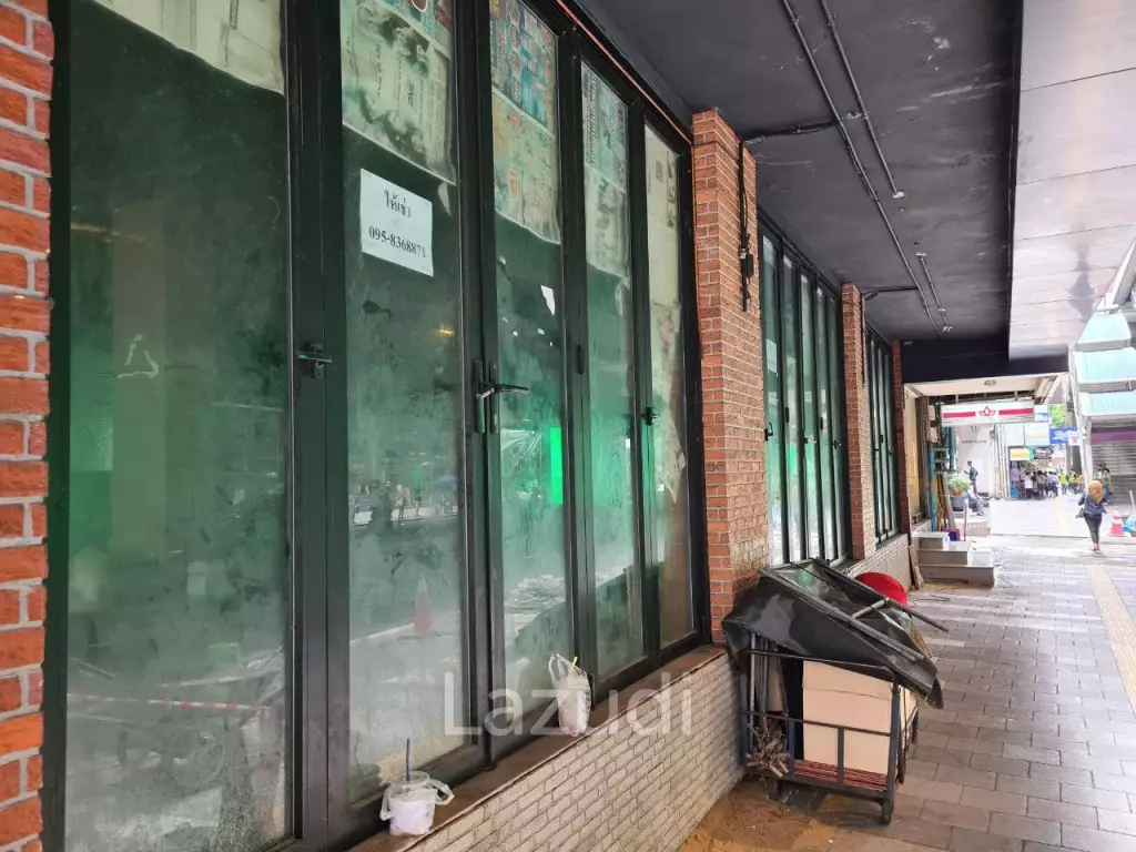 Corner 2 Story Retail Space On Top Location In at BTS SALA DEANG