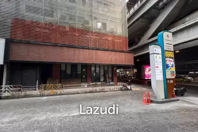 Corner 2 Story Retail Space On Top Location In at BTS SALA DEANG