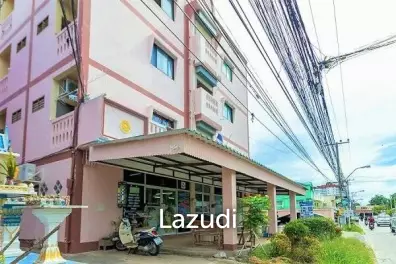69 Rooms Apartment Building in Town For Sale