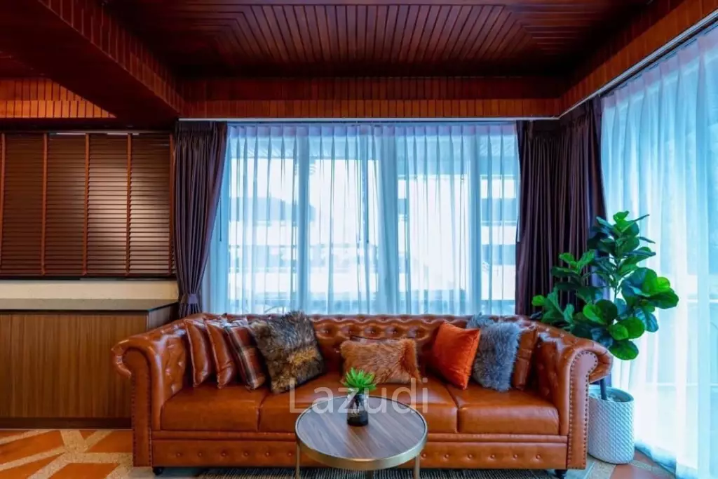 Pool Villa for Sale at Jomtien Beach