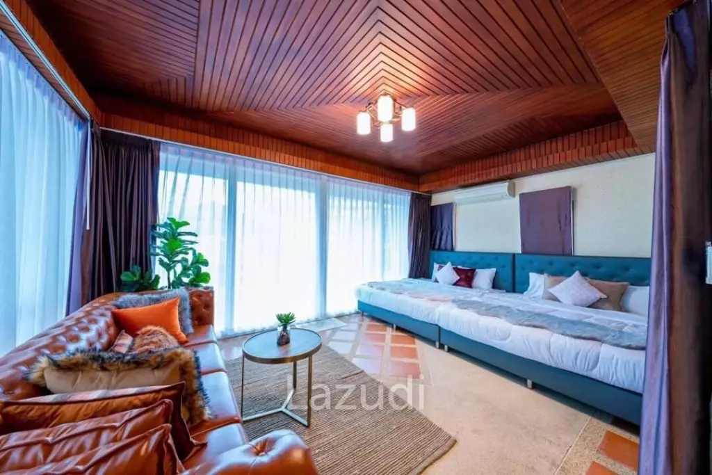 Pool Villa for Sale at Jomtien Beach
