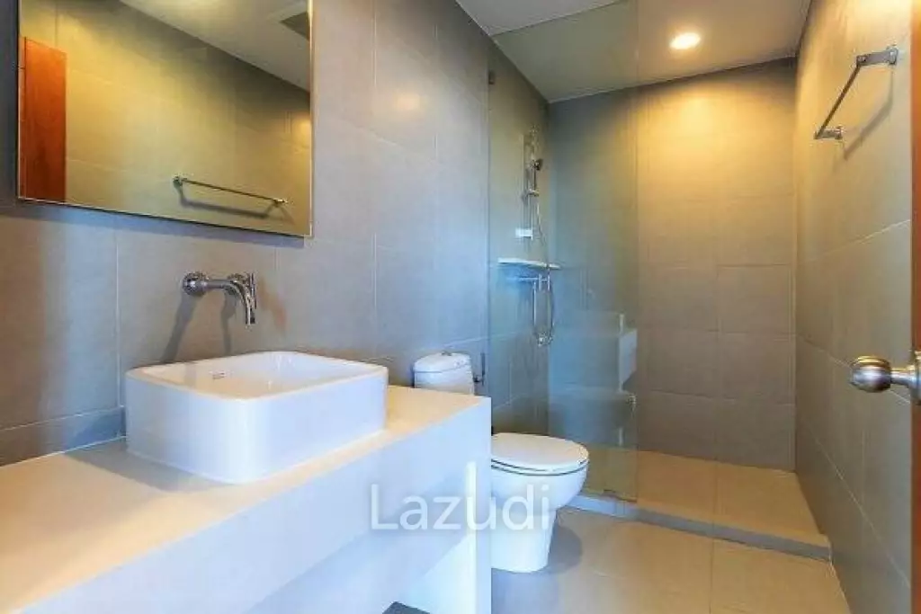 Luxury 3 Bed Beachfront Condo