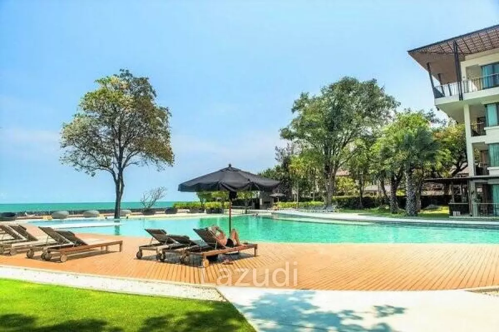 Luxury 3 Bed Beachfront Condo