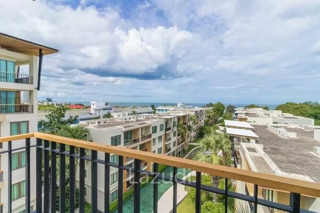 Luxury 3 Bed Beachfront Condo