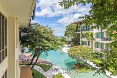 Luxury 3 Bed Beachfront Condo with Amazing Sea View