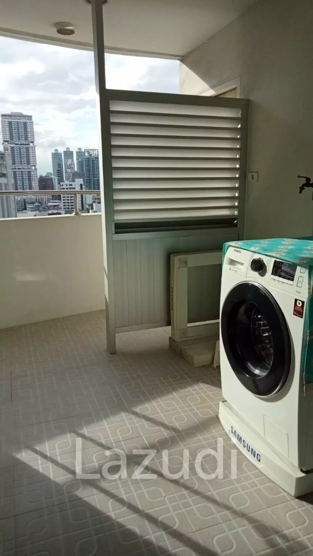 3 Beds 3 Baths 165 SQ.M. Condo For Rent+Sale