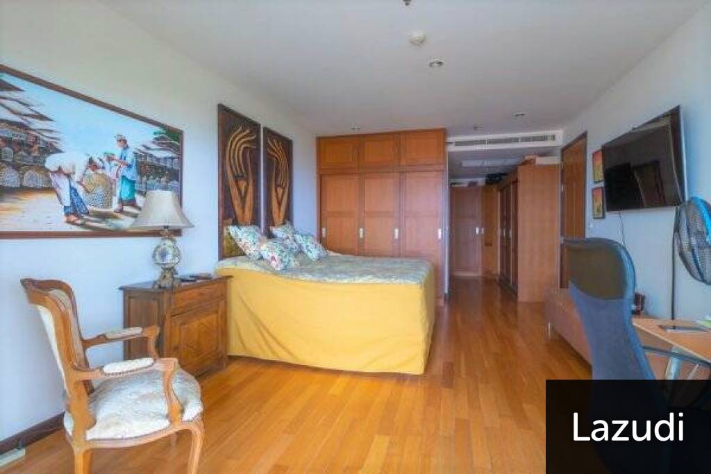 Luxury Penthouse With Spectacular Views Luxury Penthouse With Spectacular Views