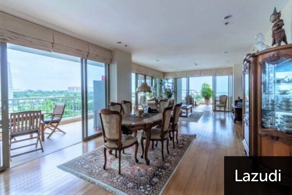 Luxury Penthouse With Spectacular Views Luxury Penthouse With Spectacular Views