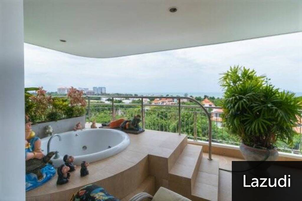 Luxury Penthouse With Spectacular Views Luxury Penthouse With Spectacular Views