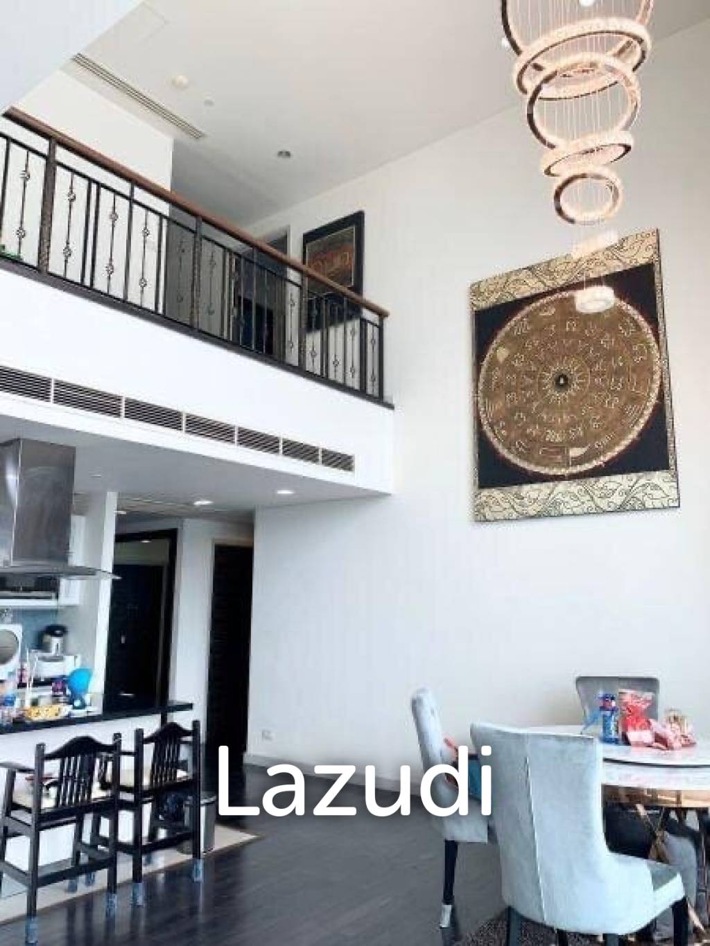 3 Bed 3 Bath 220 SQ.M Watermark Choapraya